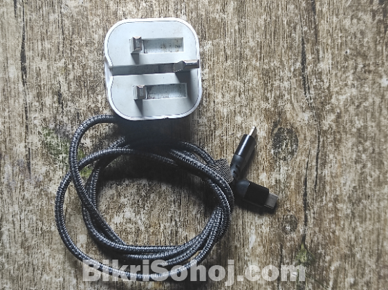 Aple 20 eatt charger